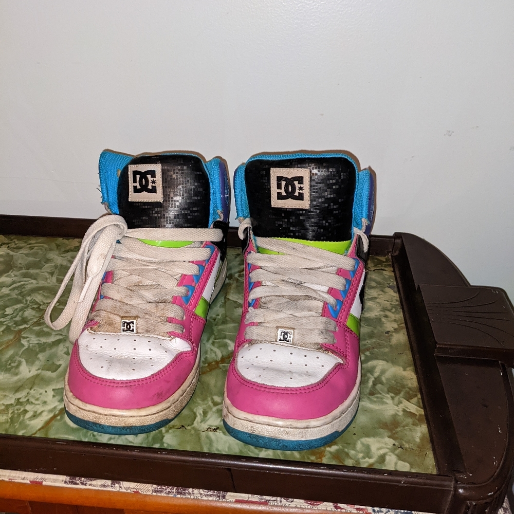 Vintage DC shoes